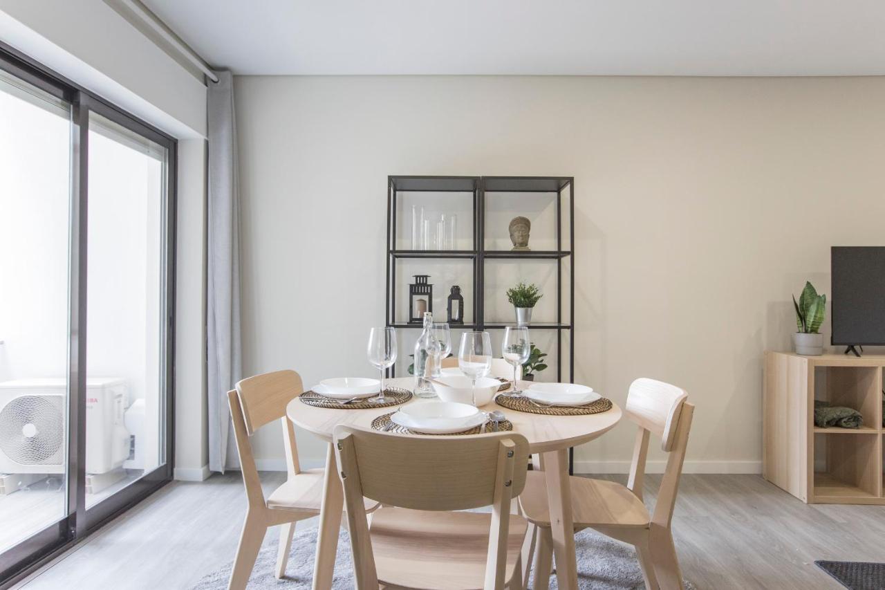2Br Flat W/ Ac & Great Views By Lovelystay Vila Nova de Gaia Exterior photo